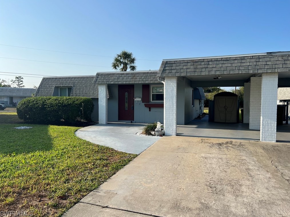 346 Easton Ct, Lehigh Acres, FL 33936