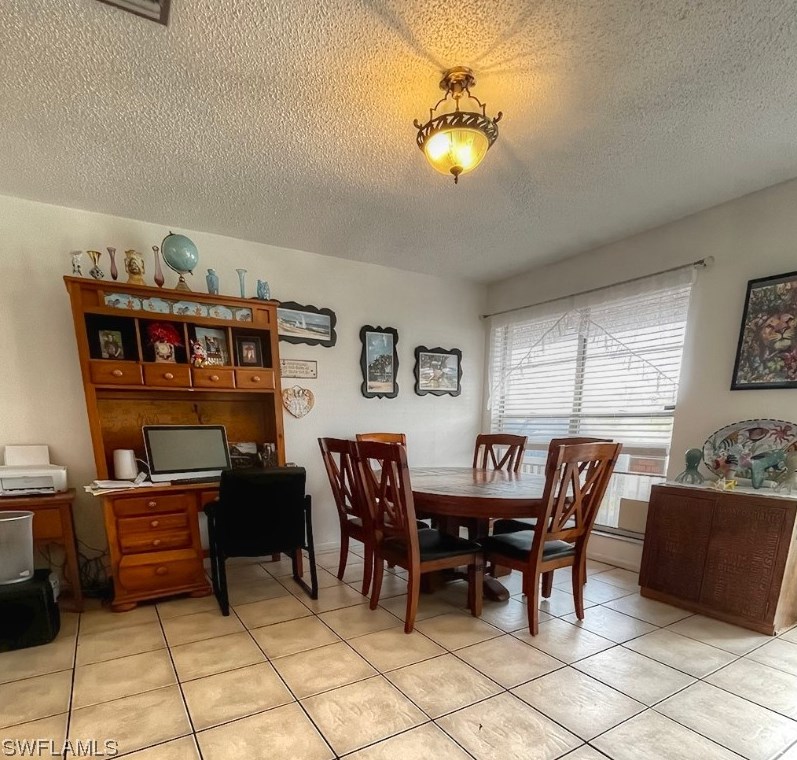 788 Friendly St, Fort Myers, FL 33903