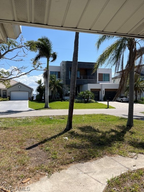 5728 Riverside Dr, Cape Coral, FL 33904-5951