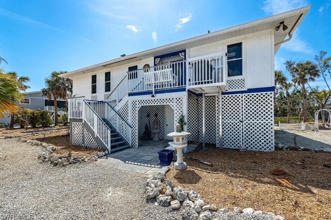 9465 Coventry Ct, Sanibel, FL 33957