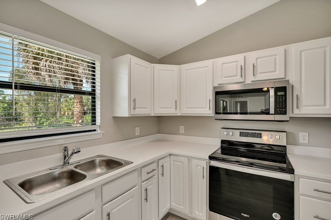 2800 57th St W, Lehigh Acres, FL 33971