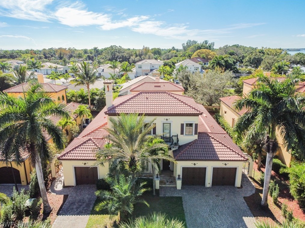 8951 River Palm Ct, Fort Myers, FL 33919-2528
