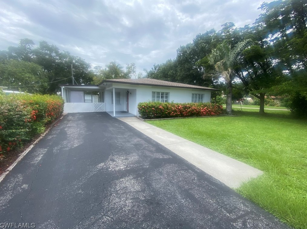 1652 Houston St, Fort Myers, FL 33901