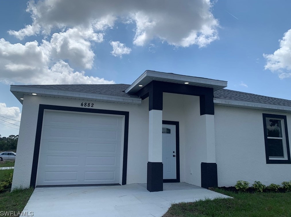 4882 Golfview Blvd, Lehigh Acres, FL 33973