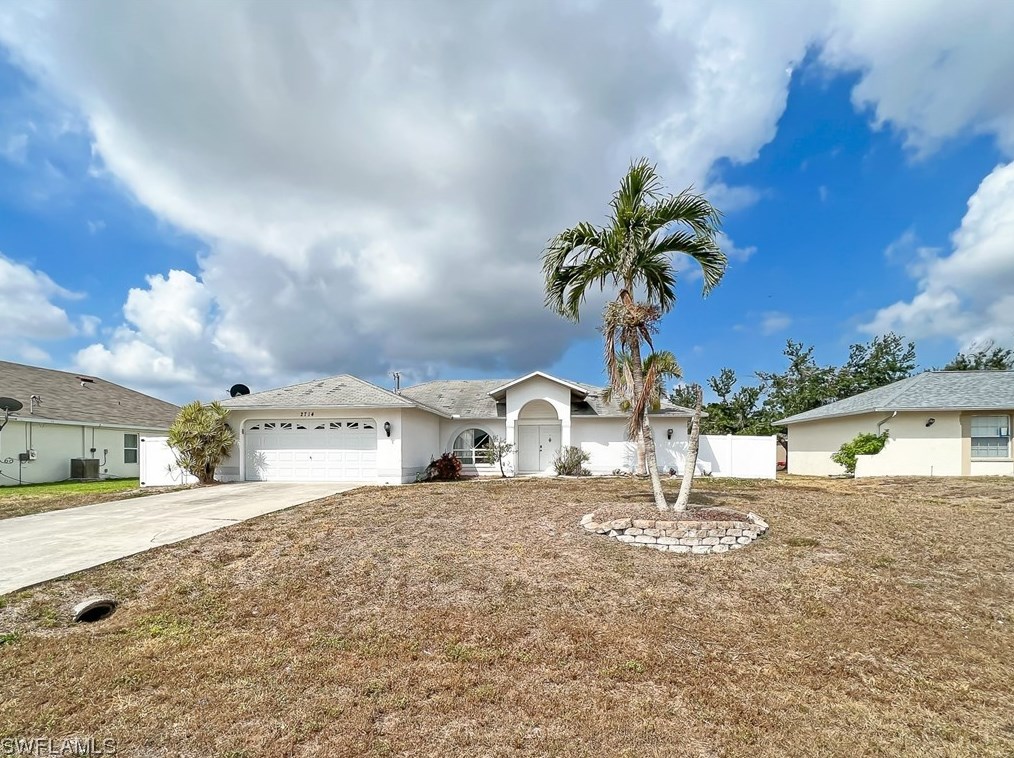 2714 8th Ct, Cape Coral, FL 33914-4101