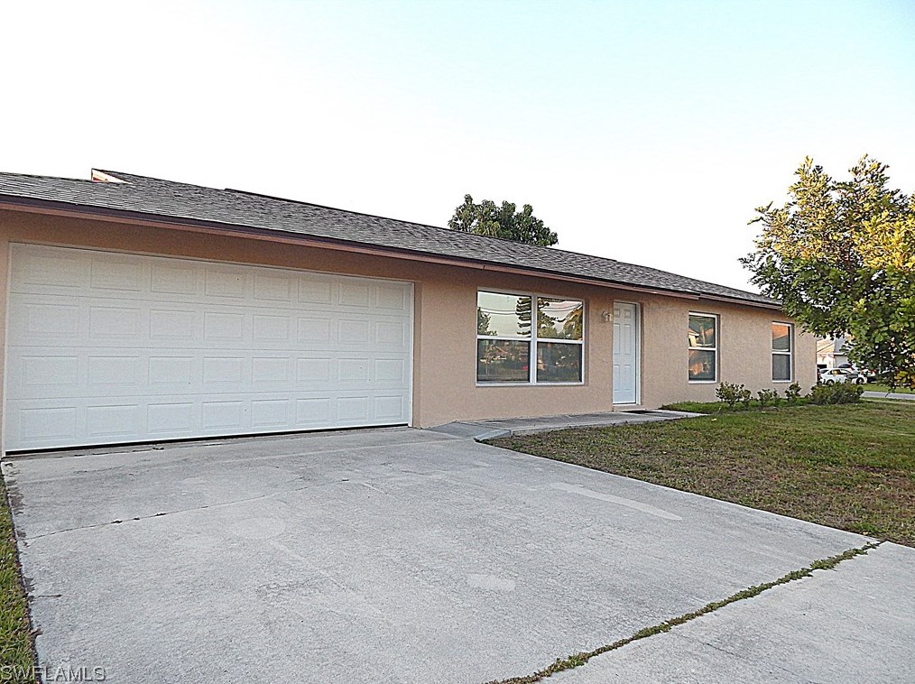 626 20th Ct, Cape Coral FL  33990-2788 exterior