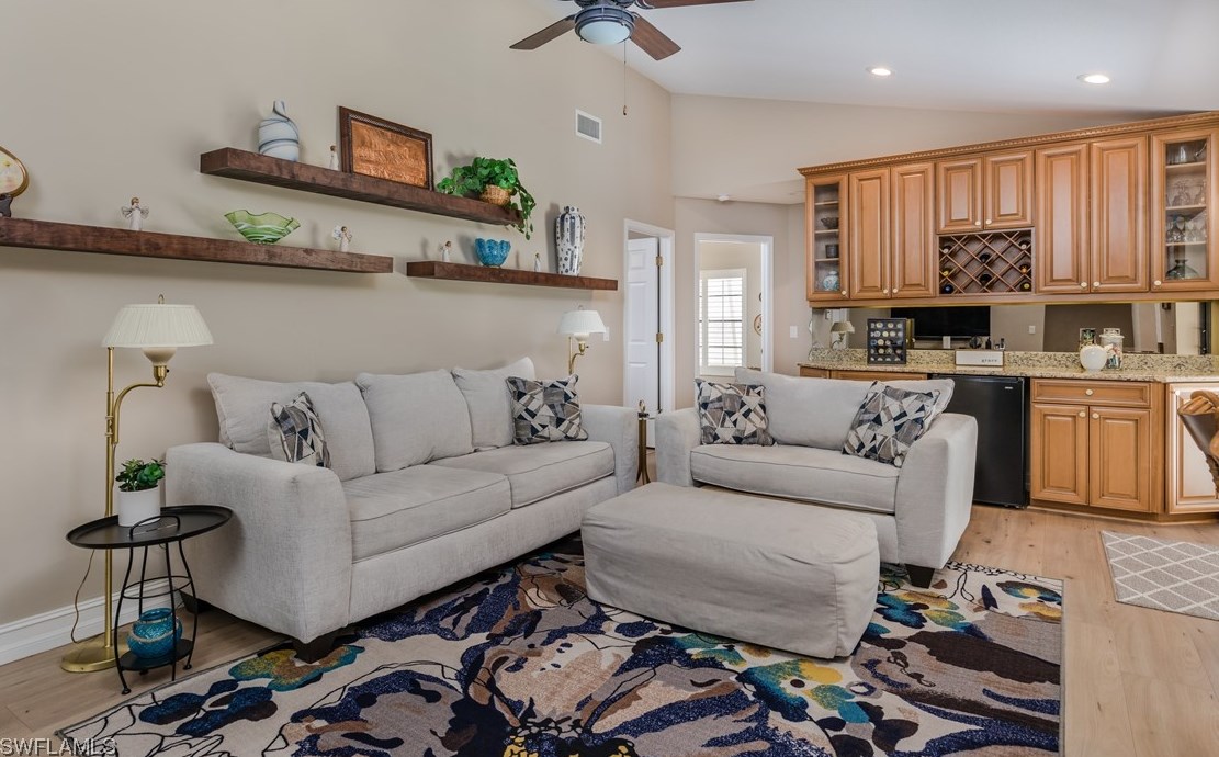 6626 Kestrel Cir, Fort Myers FL  33966-1365 exterior