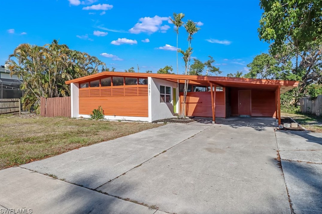 3951 Arlington St, Fort Myers, FL 33901-8415