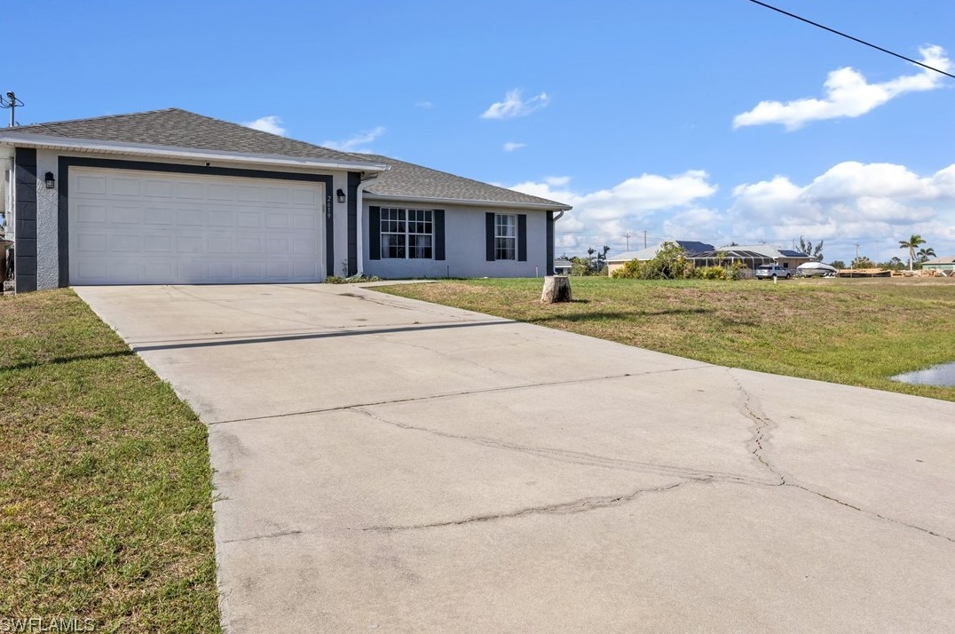 2619 13th St, Cape Coral, FL 33993-4884
