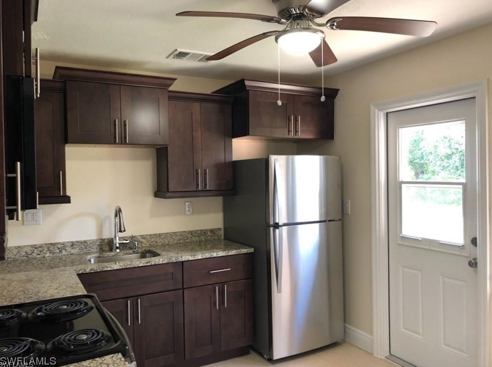 1105 Taylor Ln, Lehigh Acres, FL 33936