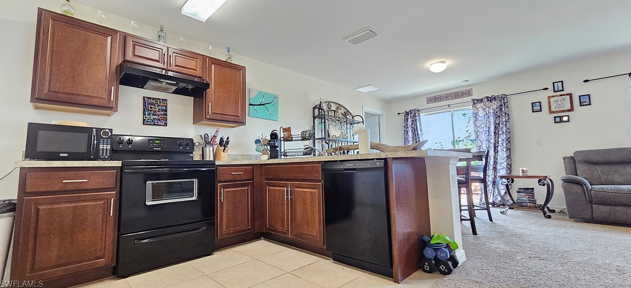 1414 20th St, Cape Coral, FL 33990-5506