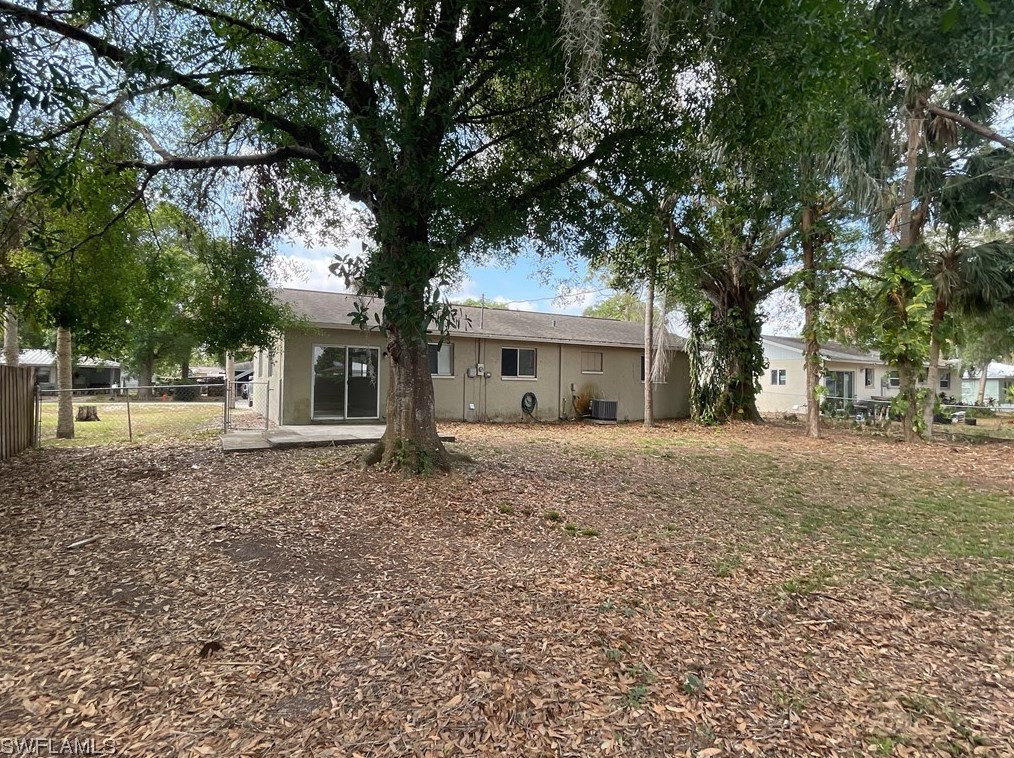 13920 Nassau St, Fort Myers, FL 33905-2209