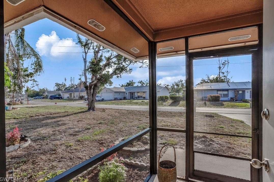 7305 Pebble Beach Rd, Fort Myers, FL 33967-2732