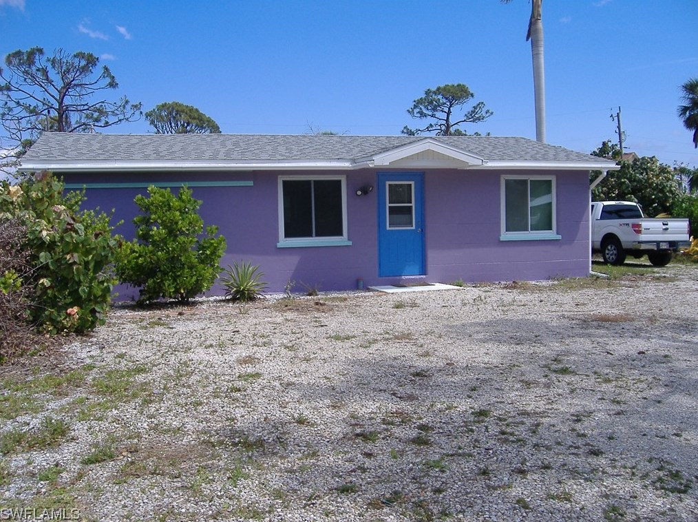 3756 Tropical Point Dr, Saint James City, FL 33956