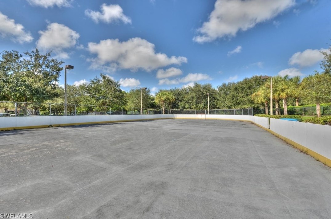 9772 Blue Stone Cir, Fort Myers FL  33913-6723 exterior