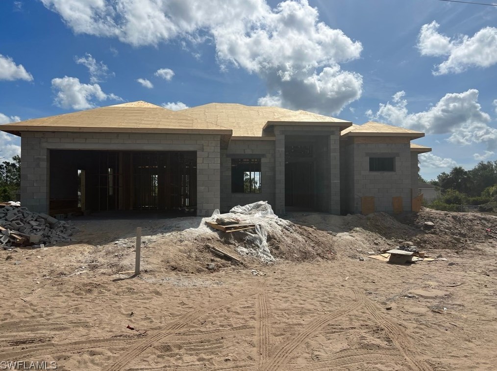 820 Richmond Ave N, Lehigh Acres, FL 33972