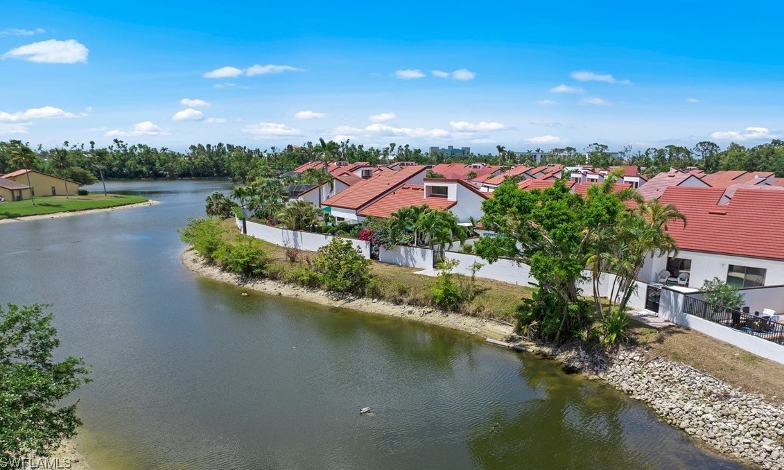 5470 Harbour Castle Dr, Fort Myers FL 33907-7846 exterior