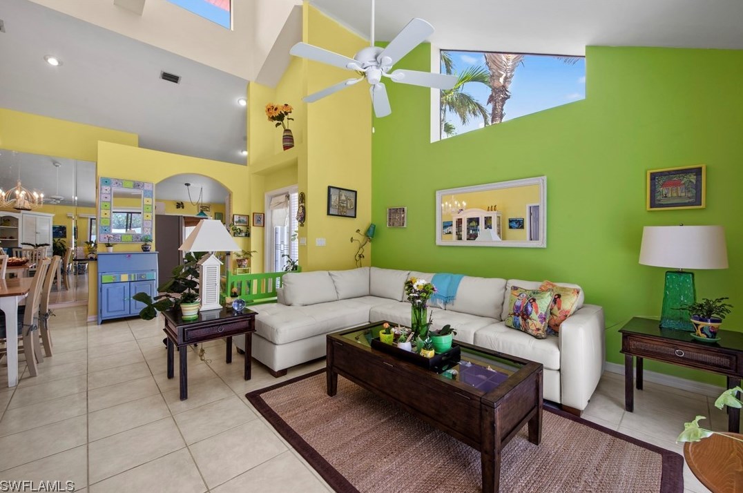 5470 Harbour Castle Dr, Fort Myers FL 33907-7846 exterior