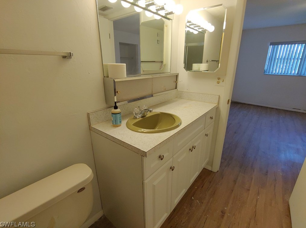 3704 Broadway #100, Fort Myers, FL 33901