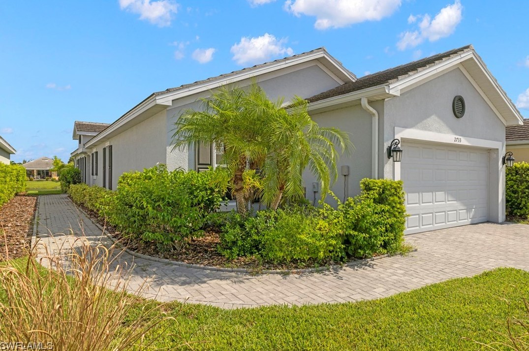 2733 Vareo Ct, Cape Coral, FL 33991