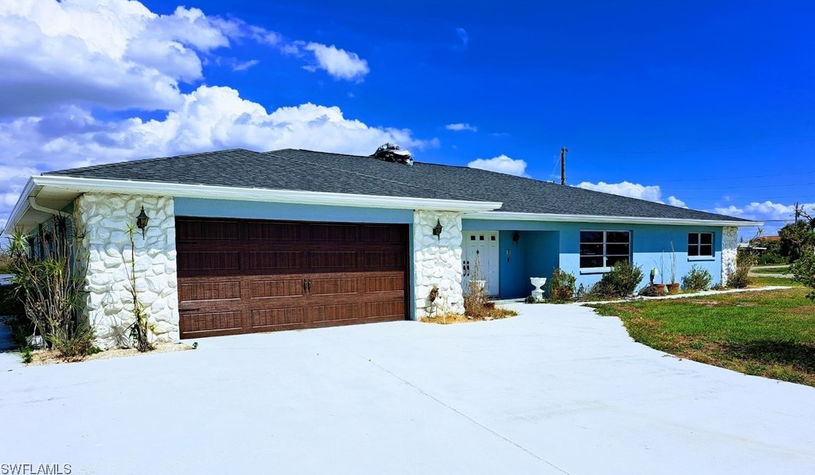 2832 Eighth Ave, Saint James City, FL 33956