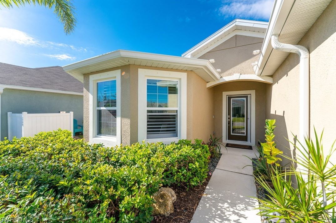 25337 Lenox Cir, Punta Gorda, FL 33950-1435