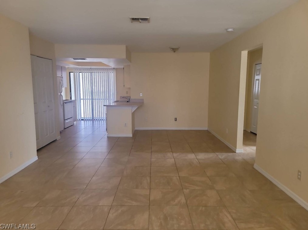 4964 Vincennes St, Cape Coral, FL 33904-9176