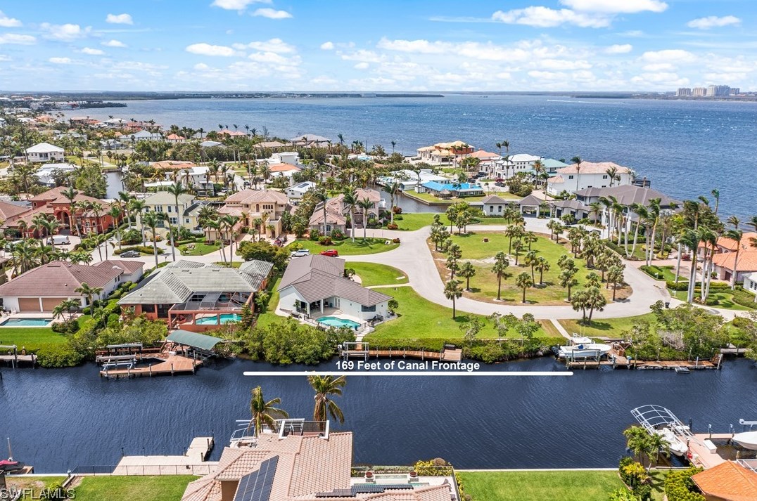 15071 Intracoastal Ct, Fort Myers FL  33908-6807 exterior