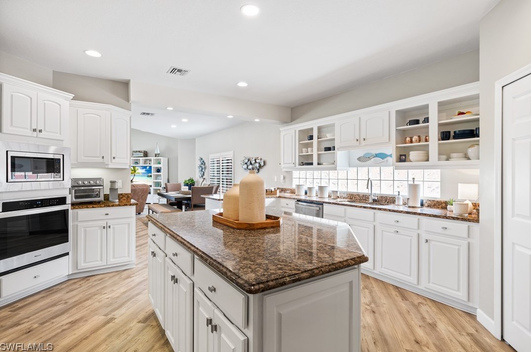 15071 Intracoastal Ct, Fort Myers FL  33908-6807 exterior