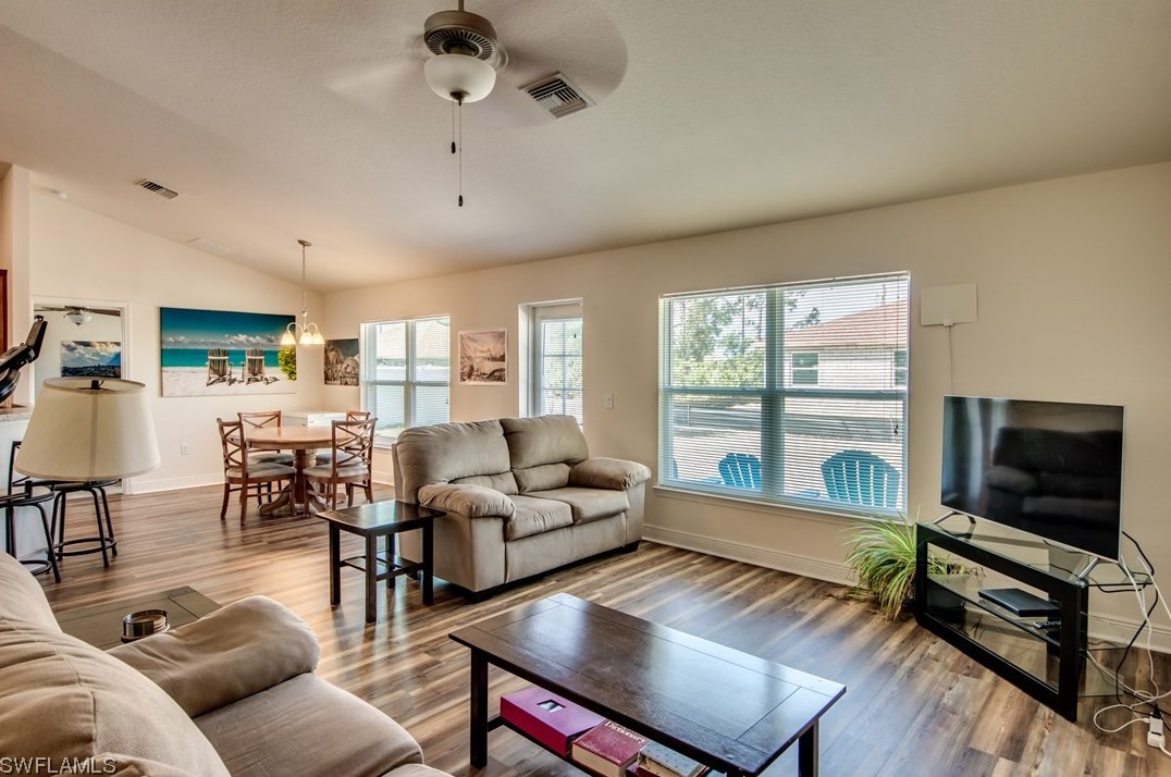 4036 9th Ave, Cape Coral, FL 33909-6211