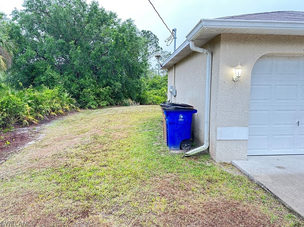 2008 Polar Ave, Alva, FL 33920-9600