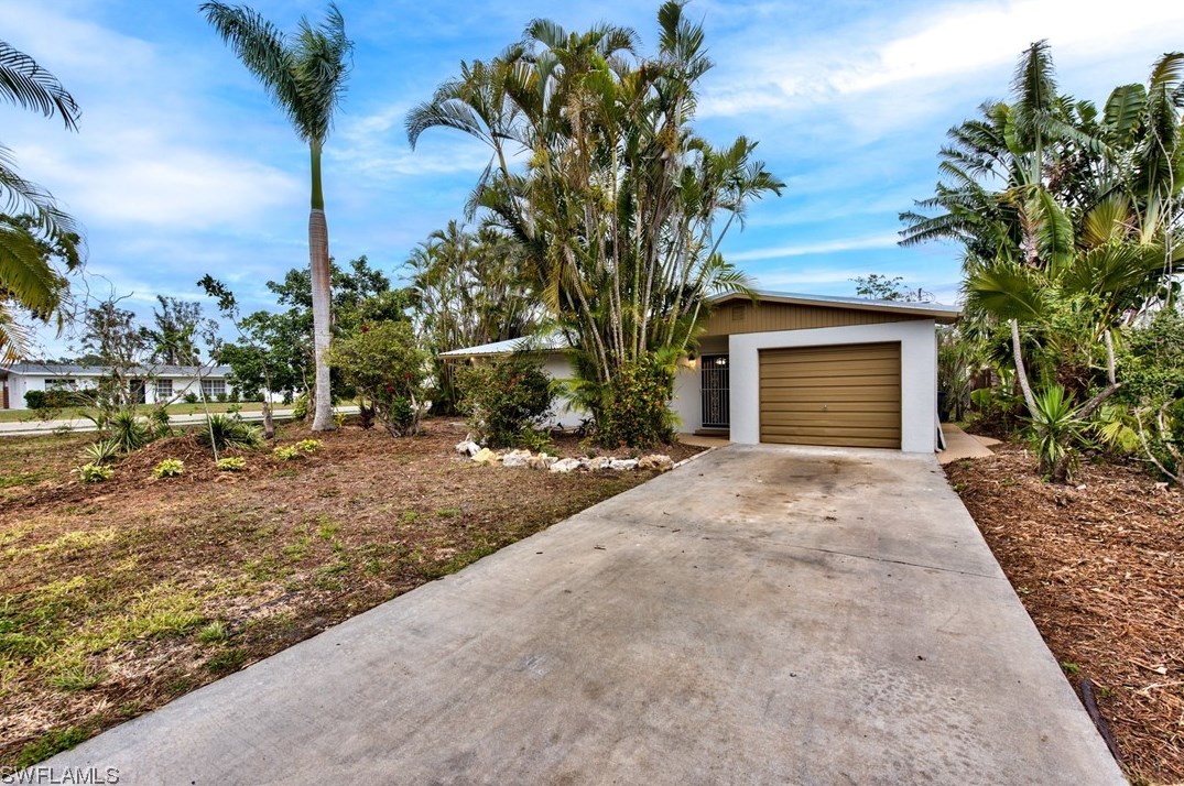 18623 Geranium Rd, Fort Myers, FL 33967-3620