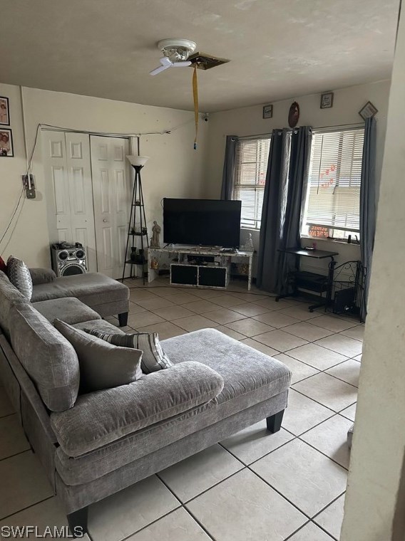 4420 Tuscaloosa St, Fort Myers, FL 33905-2915