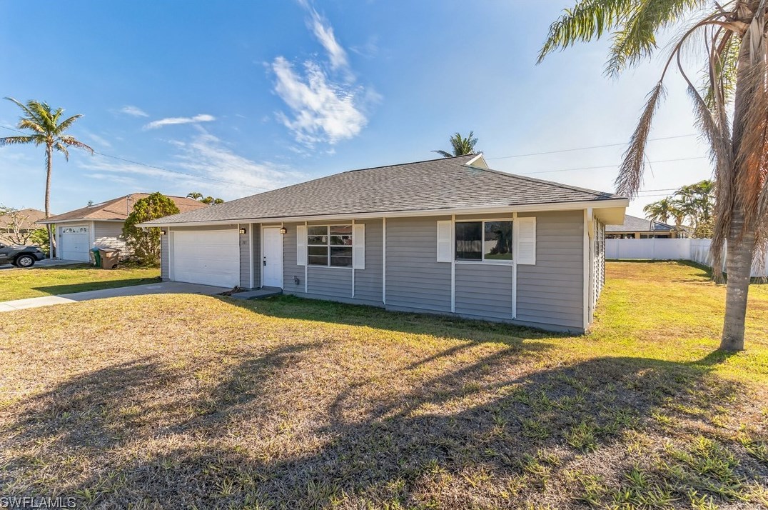 705 9th Ct, Cape Coral, FL 33991-2441