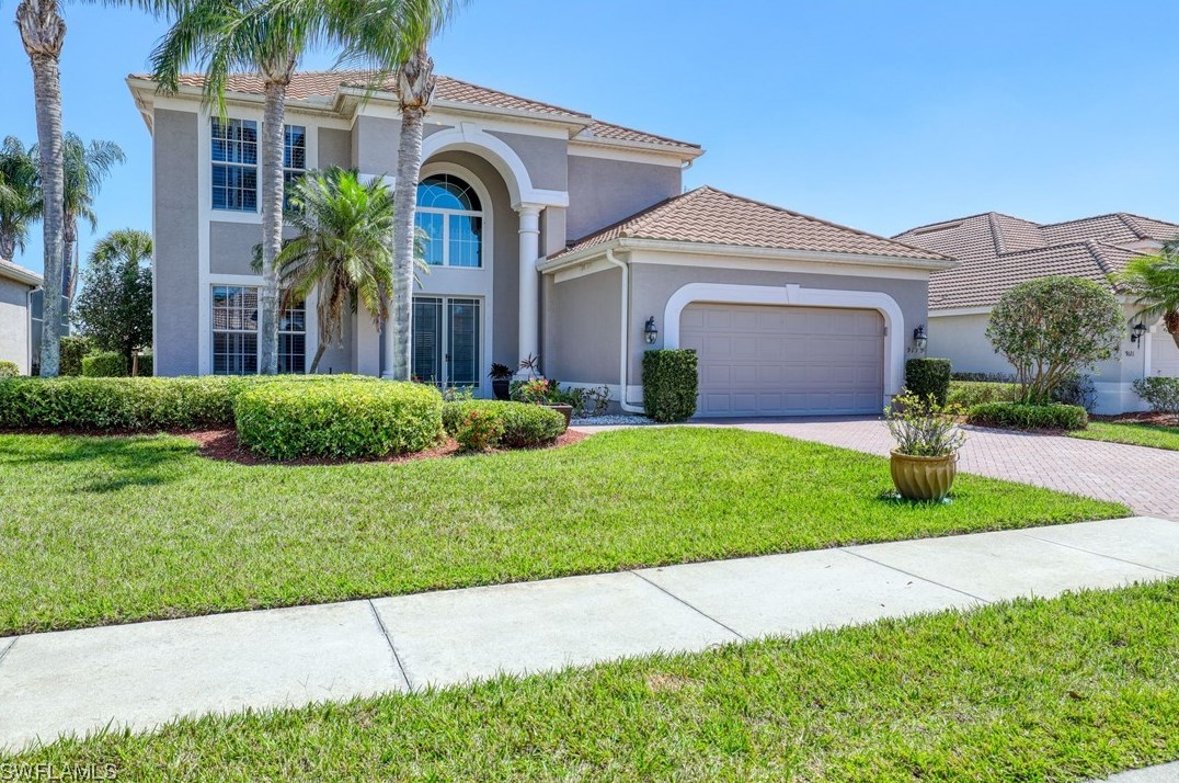 9119 Links Dr, Fort Myers, FL 33913-7084