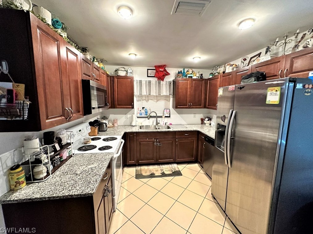 102 Oleander Rd, Lehigh Acres, FL 33936