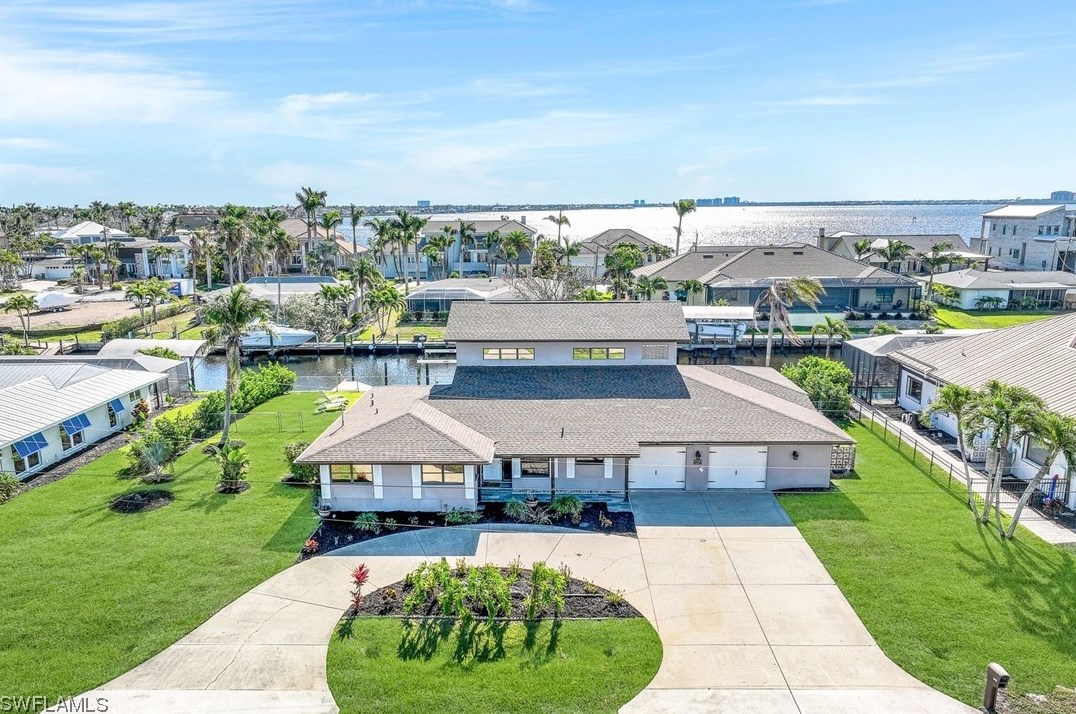 5811 Sw 1st Pl, Cape Coral, FL 33914