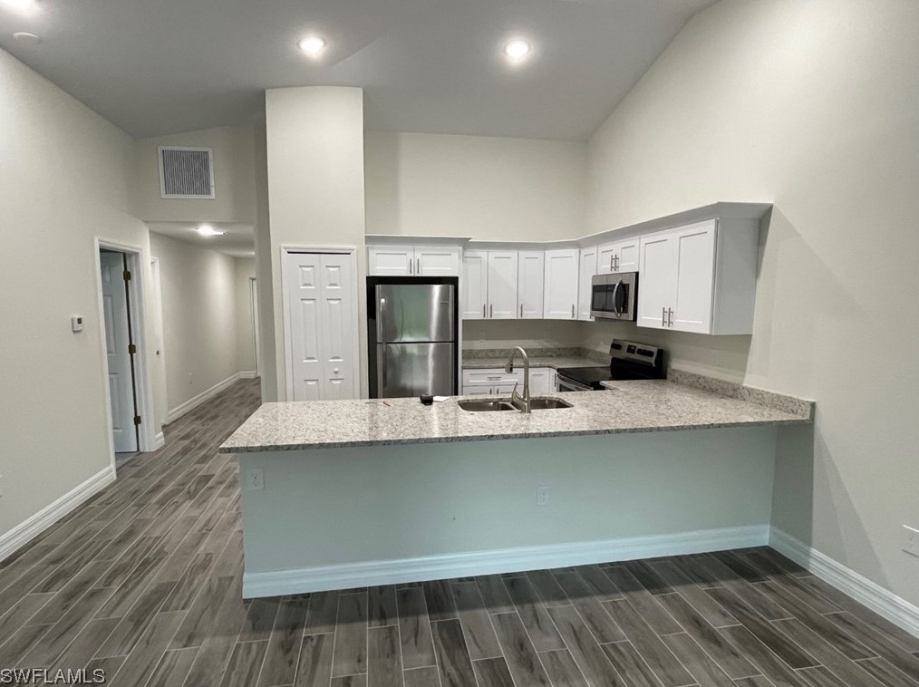 319-321 Bell Blvd S, Lehigh Acres, FL 33974