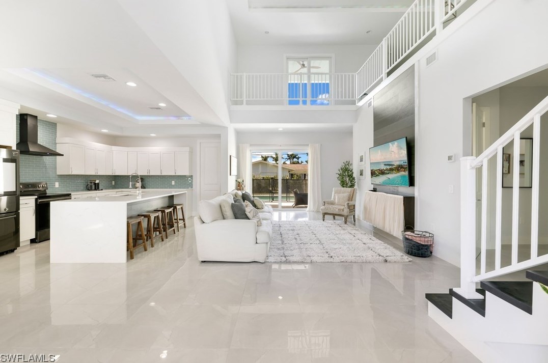 1252 Biltmore Dr, Fort Myers, FL 33901-8708