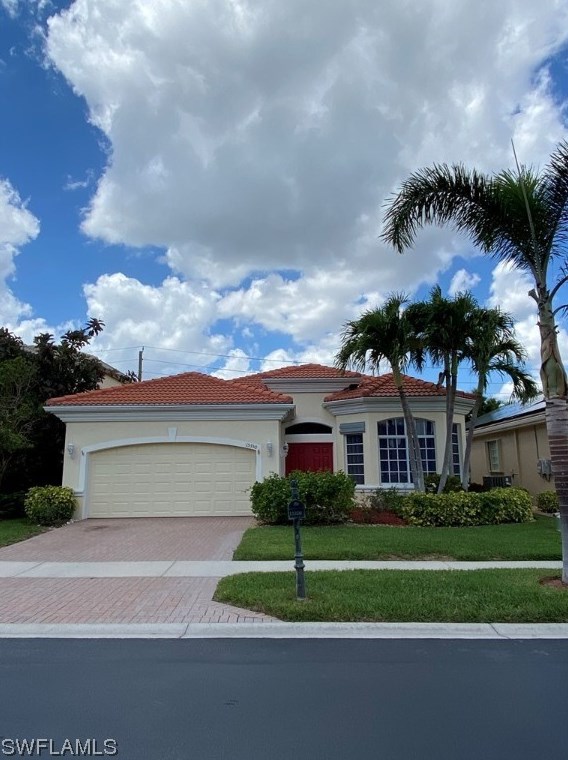 15350 Laguna Hills Dr, Fort Myers, FL 33908