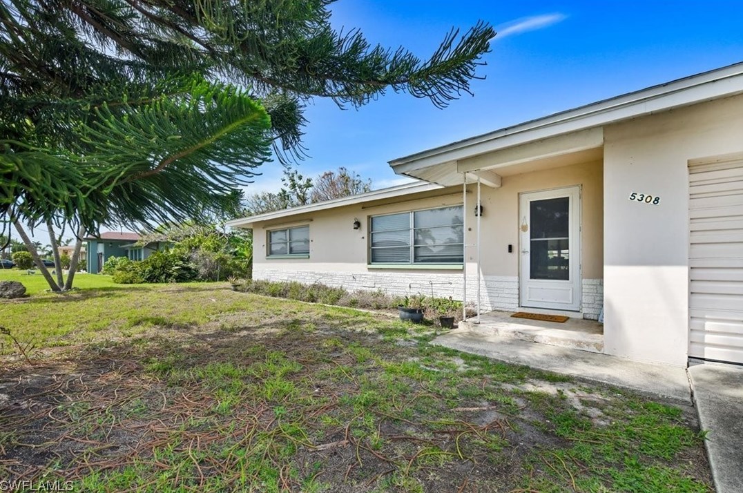 5308 Darby Ct, Cape Coral, FL 33904-5915