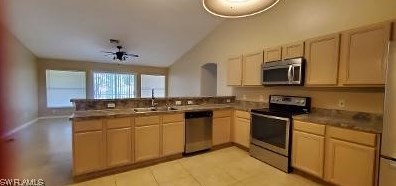 2237 Sw 15th Pl, Cape Coral, FL 33909