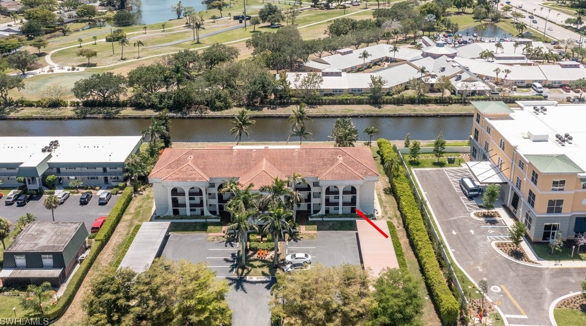 700 Valley Stream Dr #104, Naples, FL 34113