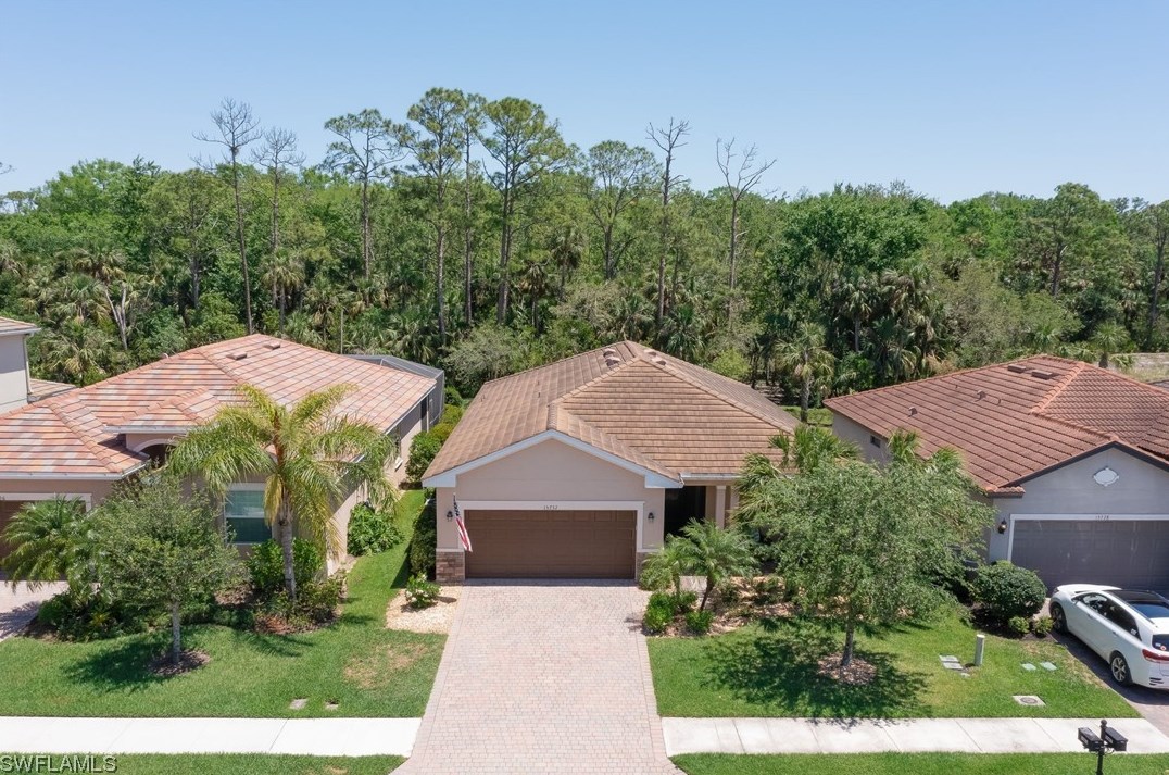15732 Angelica Dr, Alva, FL 33920