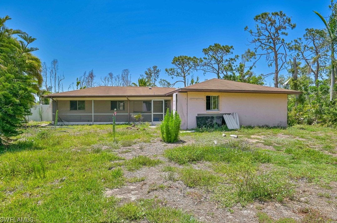 18365 Creek Dr, Fort Myers, FL 33908-4648