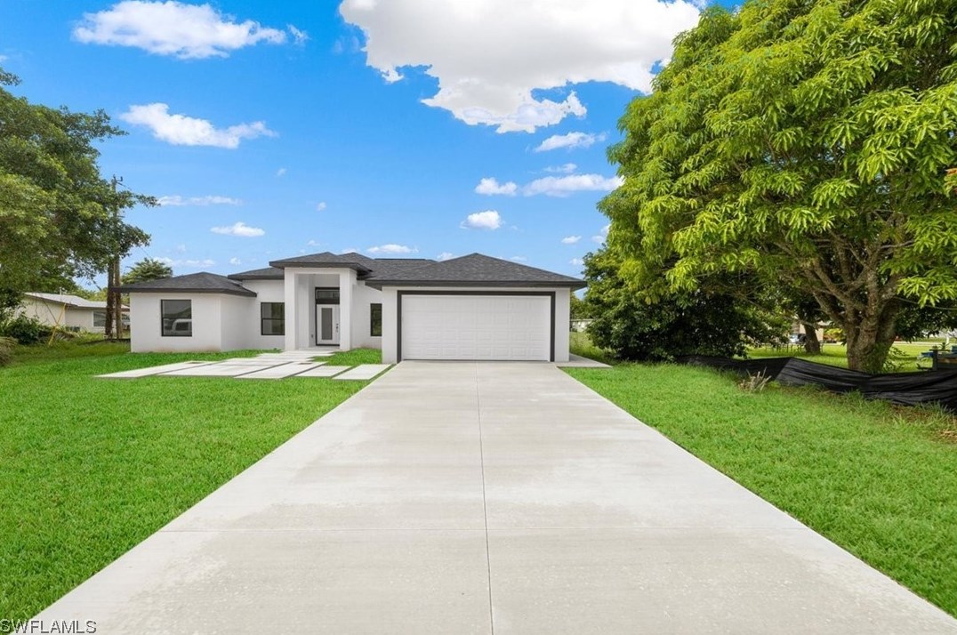 2240 9th St, Cape Coral, FL 33993-7115