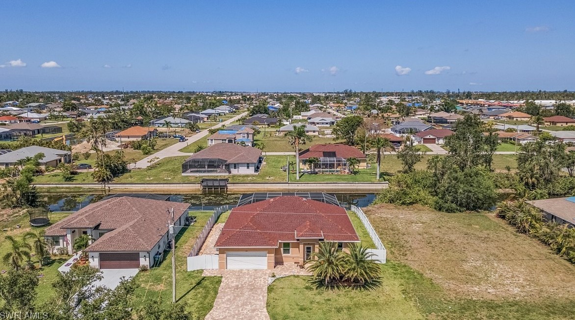 134 5th Ave, Cape Coral FL  33909-2535 exterior
