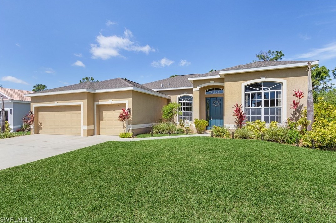 8932 Cypress Preserve Pl, Fort Myers, FL 33912-0830