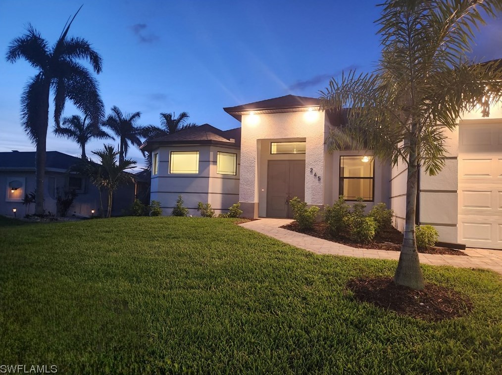 245 40th St, Cape Coral, FL 33914-7878