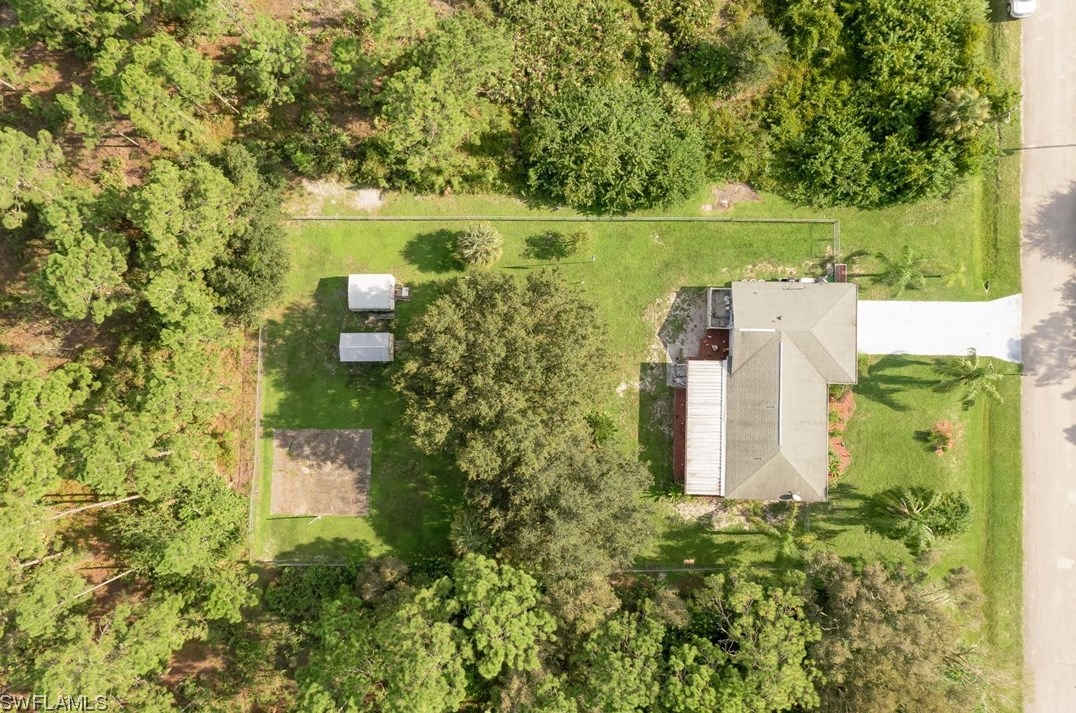 810 Pine Ave, Lehigh Acres, FL 33972